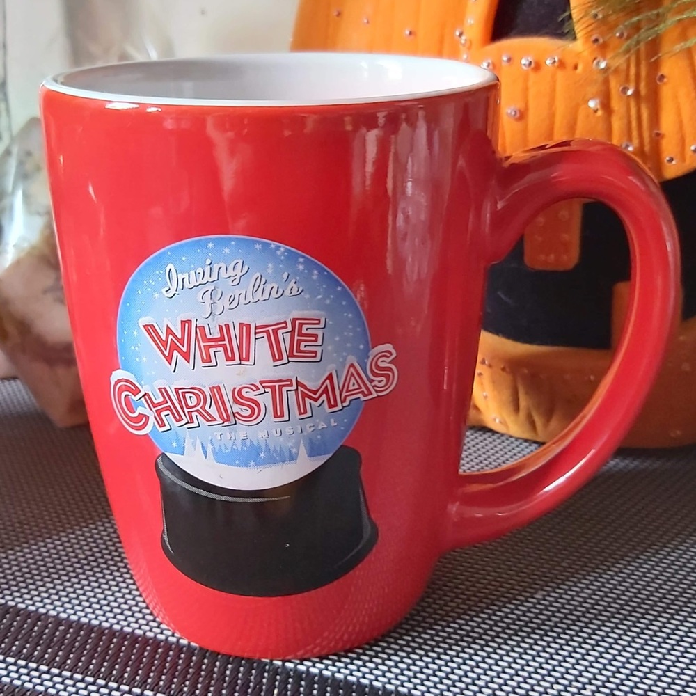 Vintage Irving Berlin’s White Christmas mug